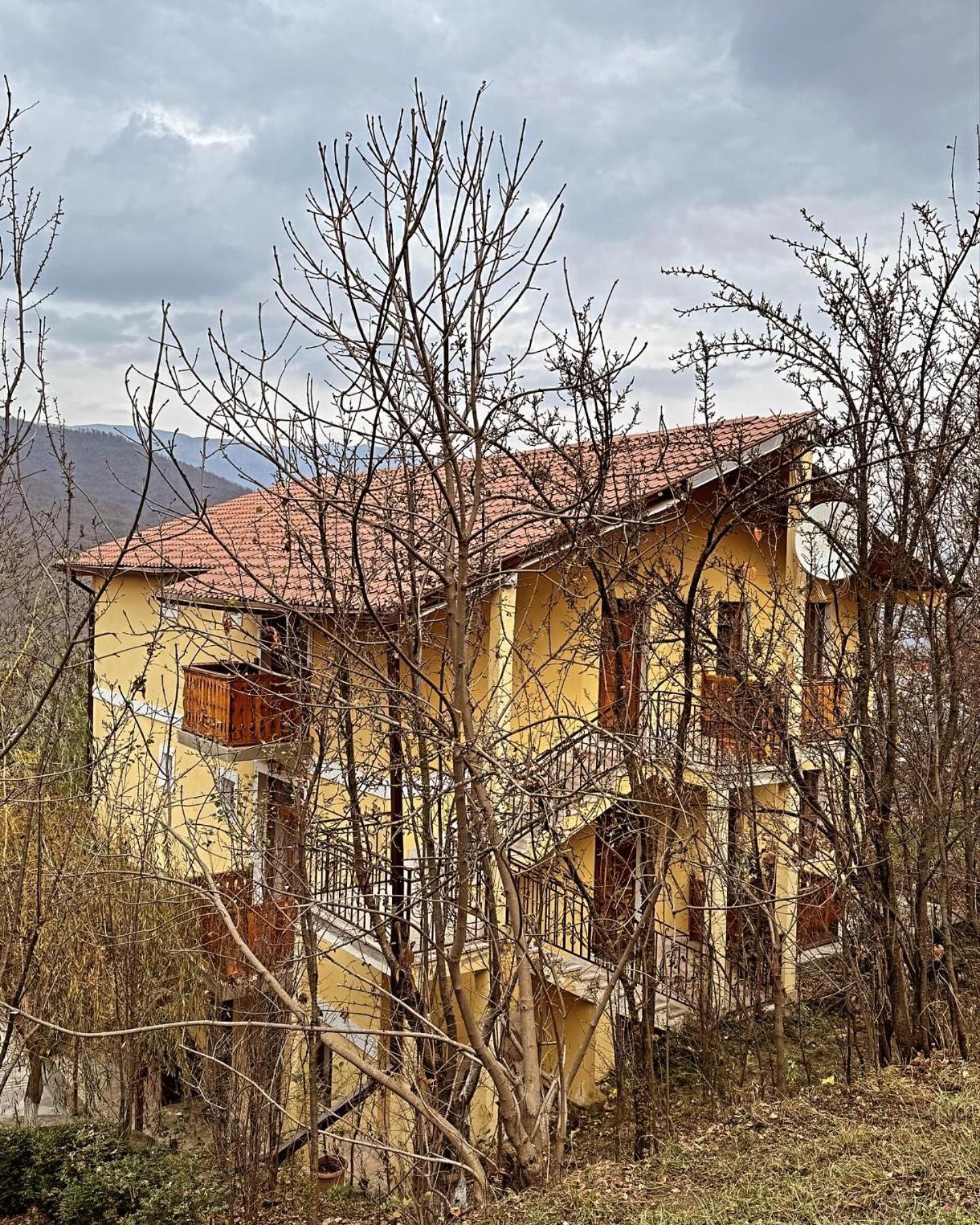 Verin Tun Dilisan Kültér fotó